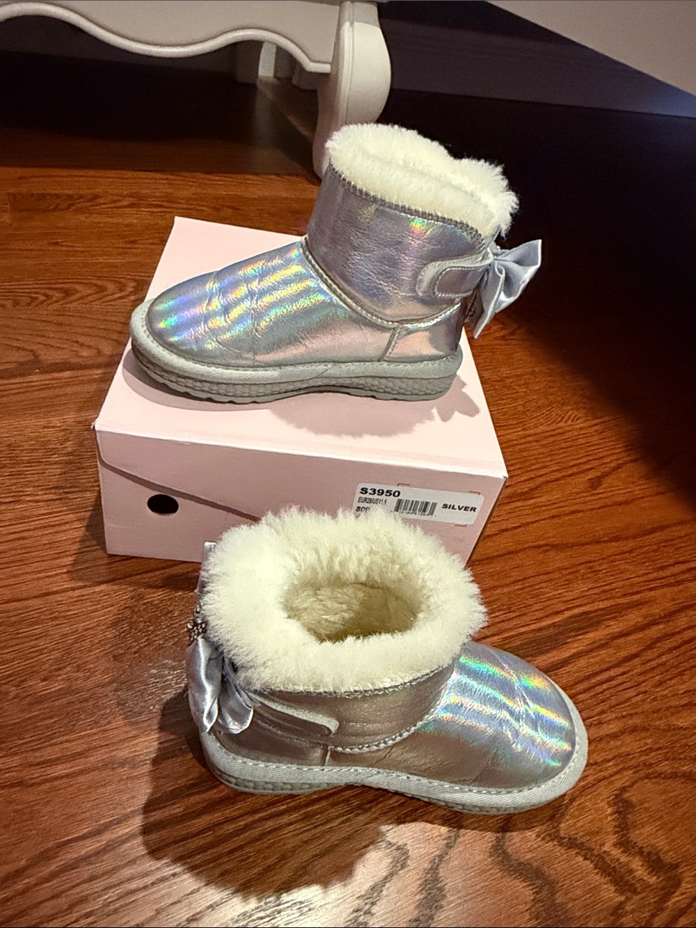 Girl Sparkling Silver Bow Faux-Fur Kids Boots - Picture 2 of 4